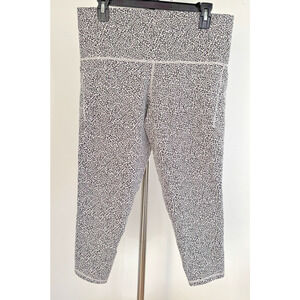 ATHLETA Salutation Stash Textured 7/8 Tight Leggings Black White Womens Size 1X